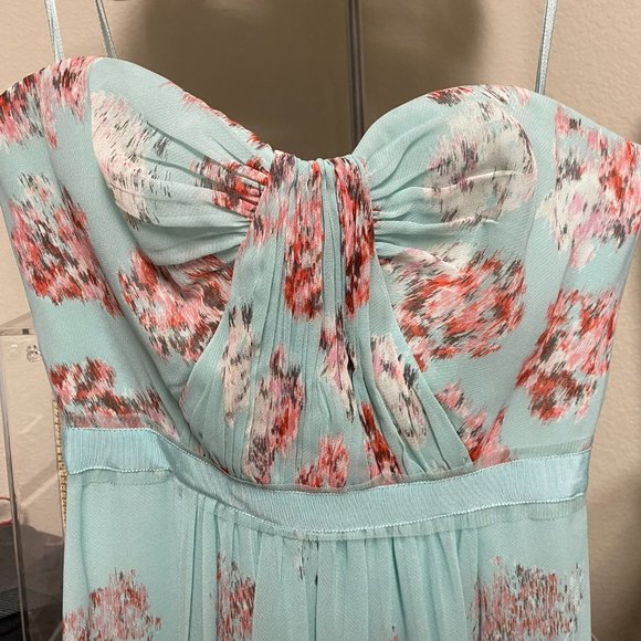 BCBG MAXAZRIA Formal Chiffon Strapless Gown, Size 2 - Picture 3 of 8